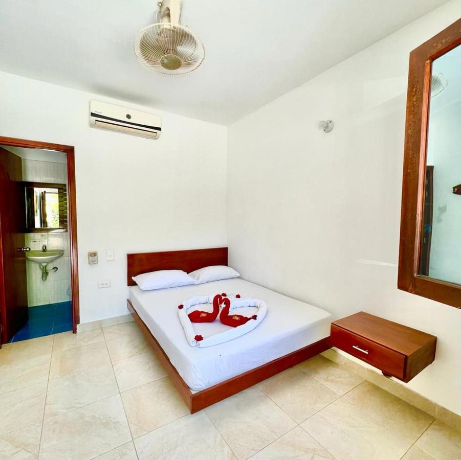 Hotel Paraiso Plaza Пуерто Триунфо Екстериор снимка