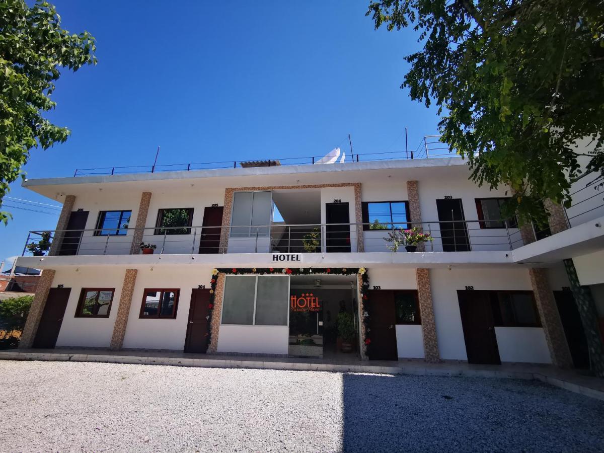 Hotel Paraiso Plaza Пуерто Триунфо Екстериор снимка