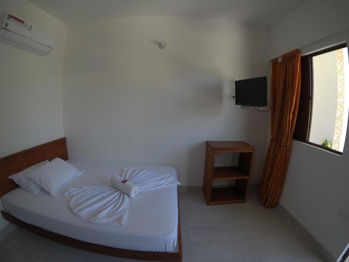 Hotel Paraiso Plaza Пуерто Триунфо Екстериор снимка