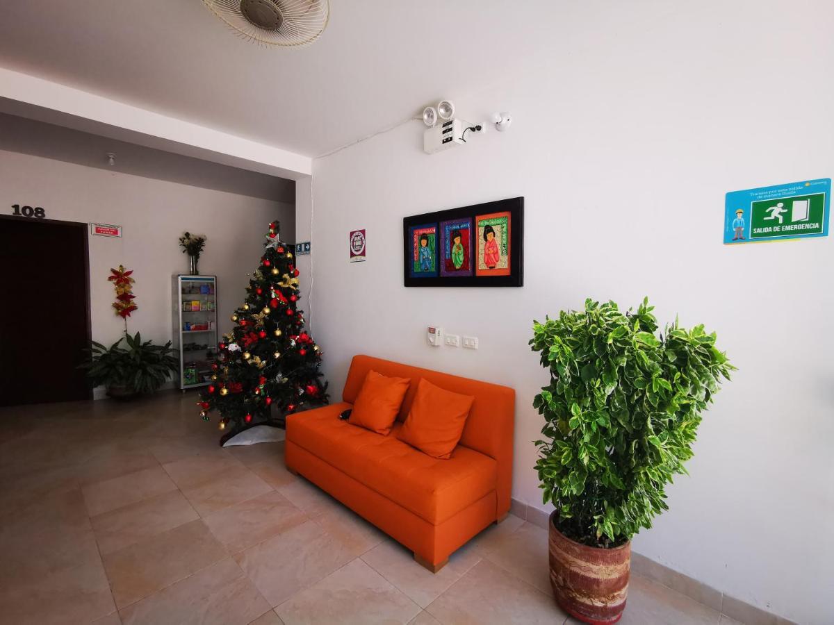 Hotel Paraiso Plaza Пуерто Триунфо Екстериор снимка