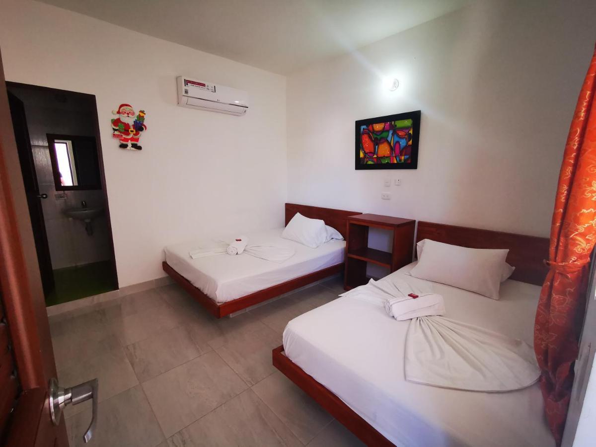 Hotel Paraiso Plaza Пуерто Триунфо Екстериор снимка