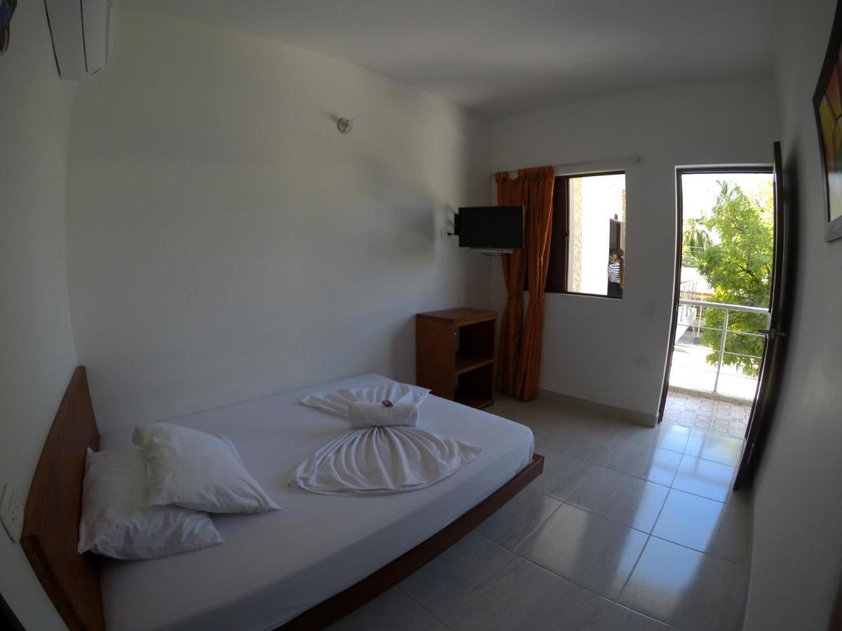 Hotel Paraiso Plaza Пуерто Триунфо Екстериор снимка
