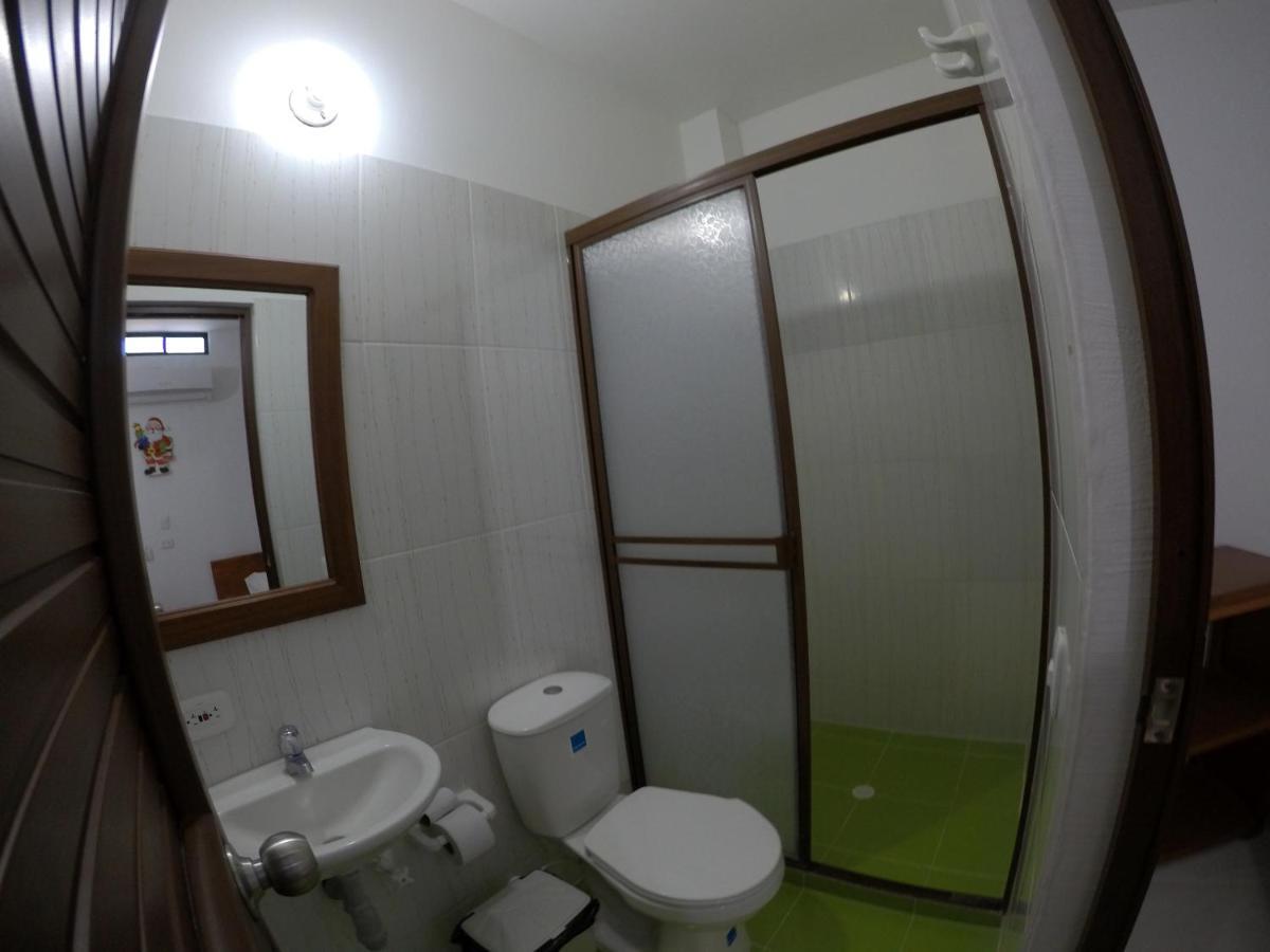 Hotel Paraiso Plaza Пуерто Триунфо Екстериор снимка