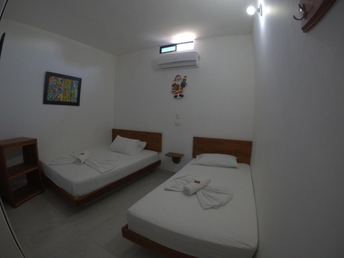 Hotel Paraiso Plaza Пуерто Триунфо Екстериор снимка
